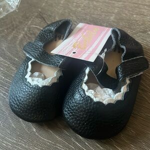 Bebila Infant Baby Girls Mary Jane Flats size 2 0-6 months